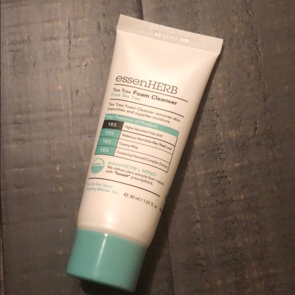 essenherb foam cleanser